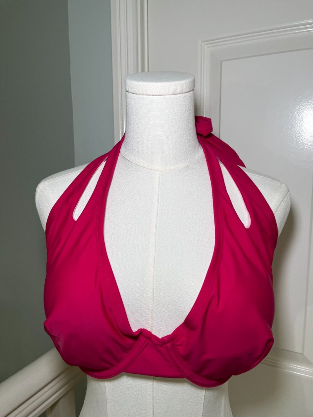 Gorgeous Cupshe XXL- DD pink halterneck underwired tie back bikini top